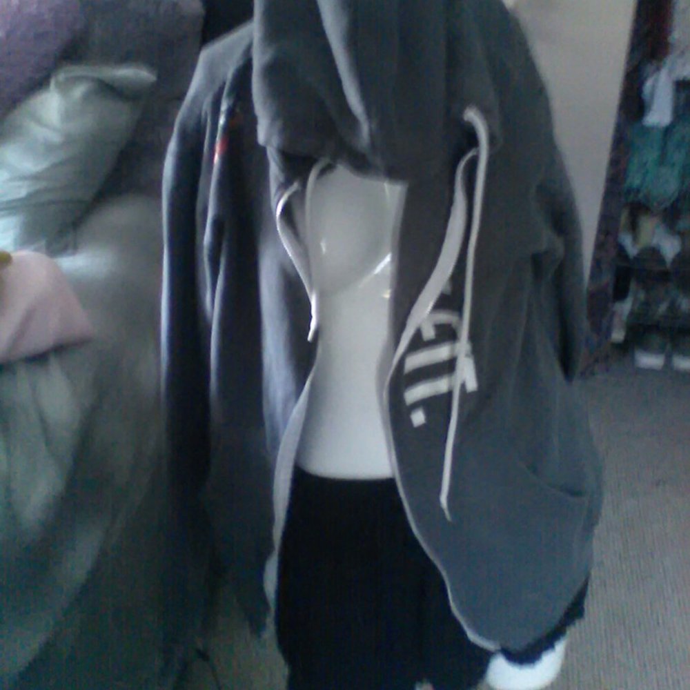 live fit hoodie